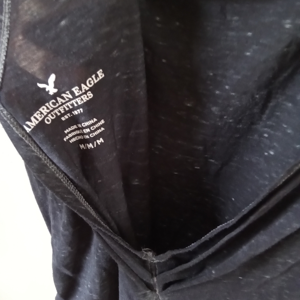 American Eagle Outfitters Dark Gray Knot-Front Tee - Picture 3 of 4